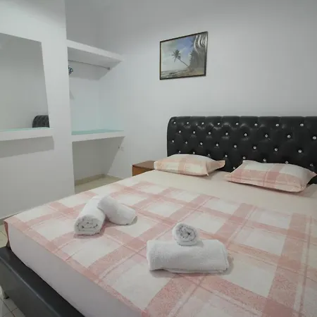 Andy Apartment Sarande