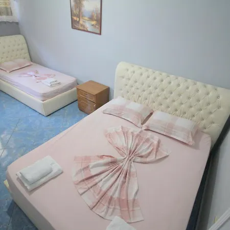 Apartment Andy Sarande